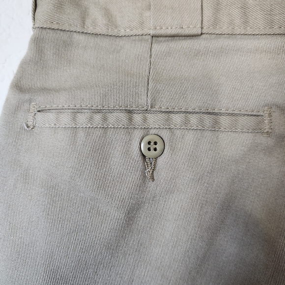 Men's Vintage Dickies Tan Khaki Mid Length Shorts Size 30 - Picture 4 of 8